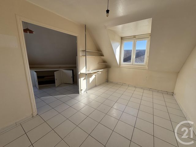 Appartement F2 à vendre - 2 pièces - 37.8 m2 - AGON COUTAINVILLE - 50 - BASSE-NORMANDIE - Century 21 Royer Immo