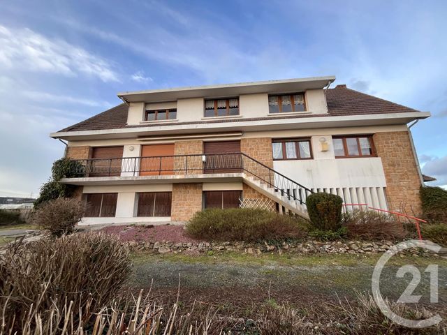 maison à vendre - 14 pièces - 262.0 m2 - ST PLANCHERS - 50 - BASSE-NORMANDIE - Century 21 Royer Immo